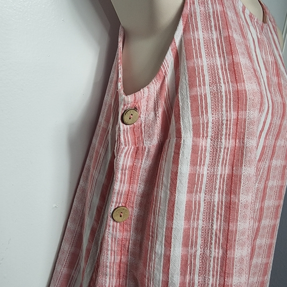 Universal Thread - Picture 2 of 9